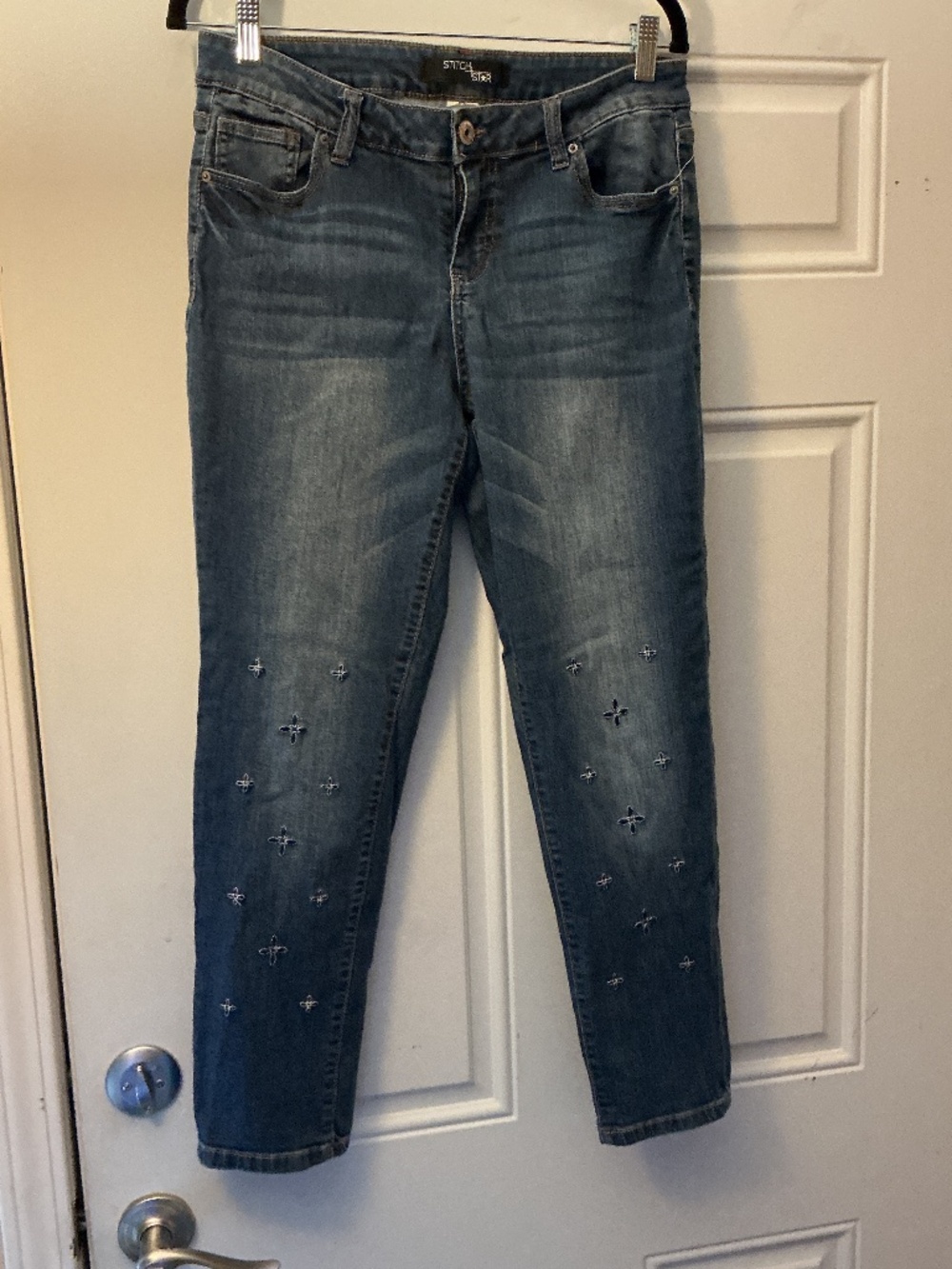 Women’s Stitch Star Embroidered Jeans size 6
